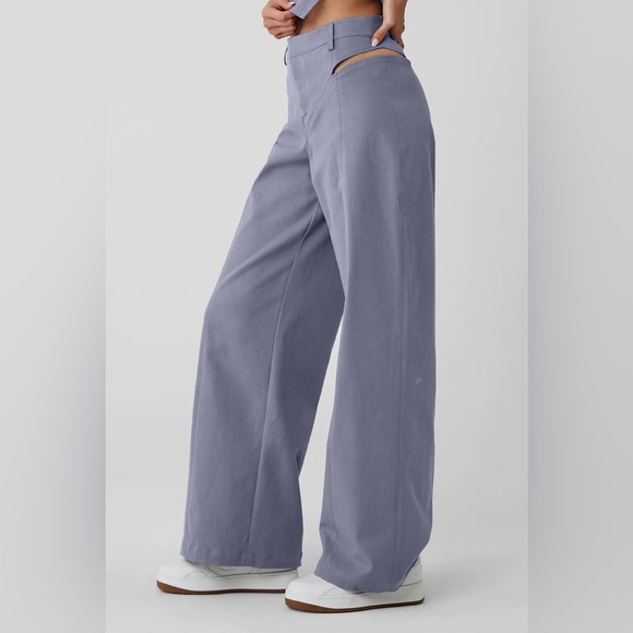 NWT Alo High-Waist Risk Taker Trouser (Color: Fog) - Picture 2 of 6